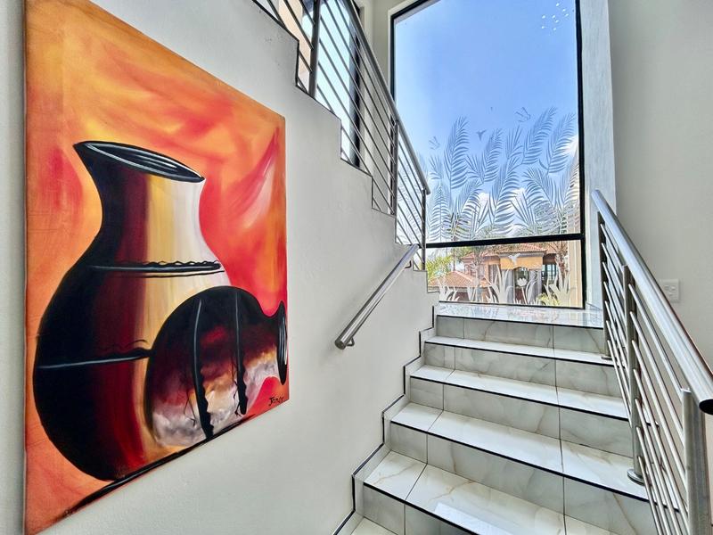 5 Bedroom Property for Sale in Xanadu North West